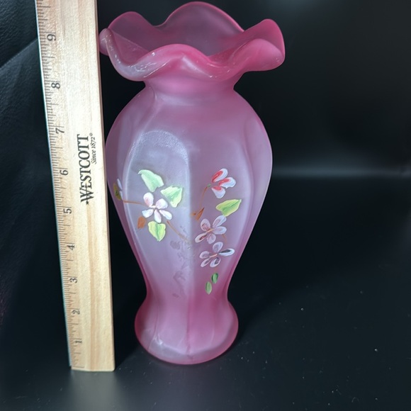 Vintage Pink Satin Hand Painted Ruffled Vase - Picture 3 of 5